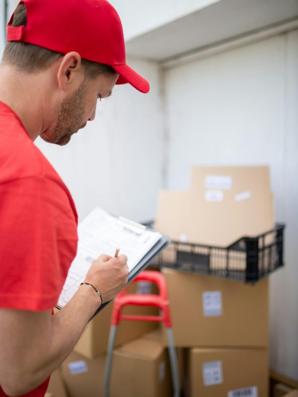 pexels-kampus-7843990